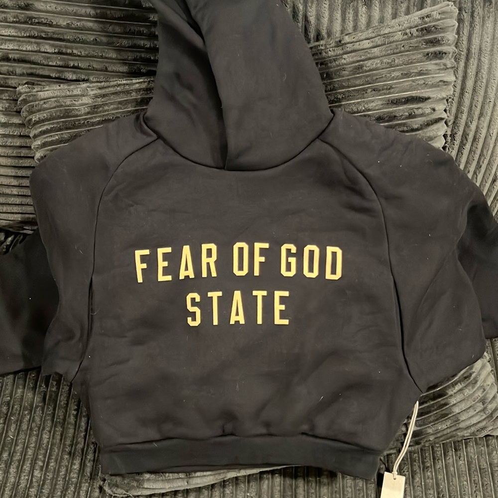 Cropped hoodie
